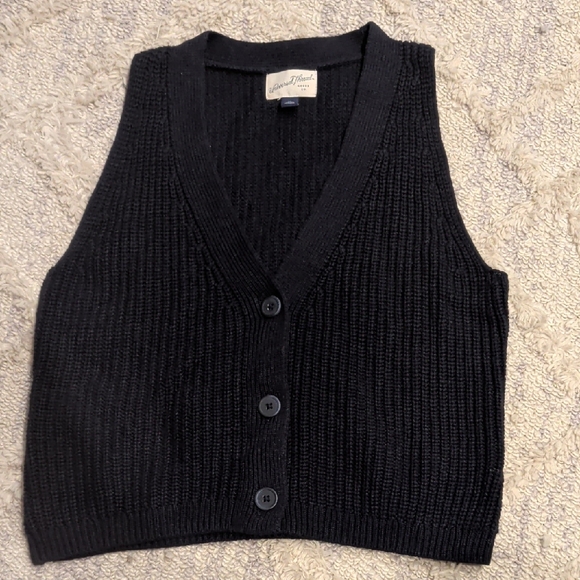 Lauren Ralph Lauren Sweaters - Universal Thread Black V-Neck Sweater Vest
